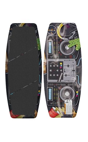 25: TAO 41 WAKESKATE 